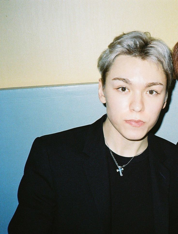dirtyblacktee's tweet photo. sometimes words don’t easily crawl out when it comes to you… not because i have nothing to say, but because you are so much more than i could ever write. therefore, i spent three days to write this simple letter about you, my dearest, #vernon 🤍 https://t.co/3NIpL4nlys