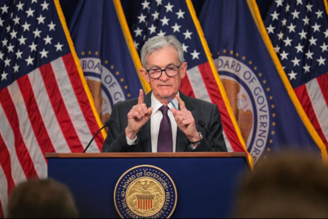 🇺🇲 BREAKING :

FED WILL HOST AN "EMERGENCY" FOMC MEETING AT 2:00 PM

THEY WILL DISCUSS UPCOMING RATE CUTS AND THE RECENT MARKET CRASH 😳

EXPECT HIGH VOLATILITY! 😳😳