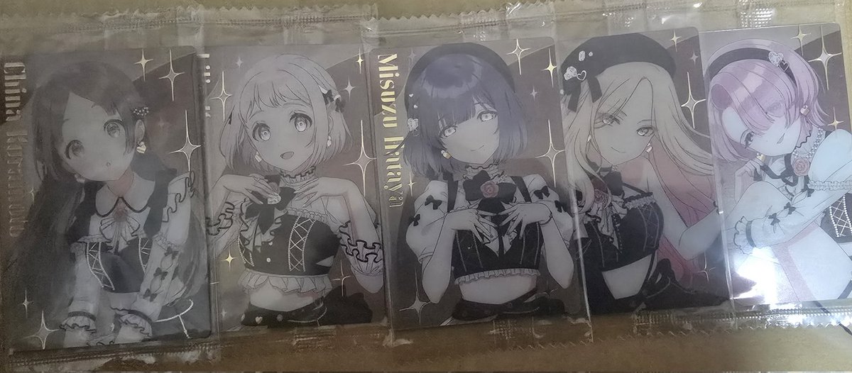 55kanon51's tweet photo. 学マス 学園アイドルマスター ウエハース 3 交換

譲→SR千奈、リーリヤ、美鈴、星南、麻央
求→SR咲季、莉波

郵送交換希望 https://t.co/k836rYU8Mf