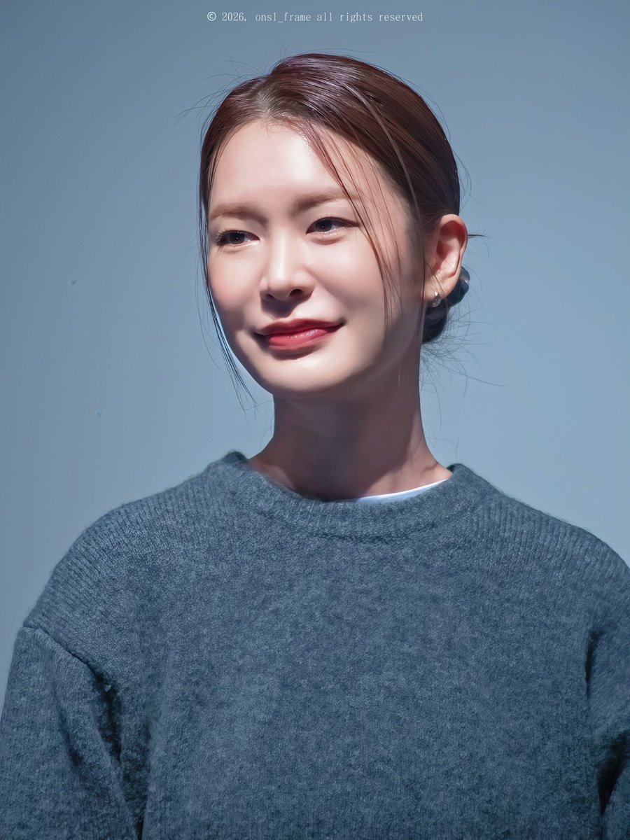 onsl_frame's tweet photo. 2026.02.18 휴민트 무대인사 #정유진 

#JungYooJin #チョンユジン #鄭柔珍 #휴민트 #HUMINT #무대인사 #월드타워 https://t.co/rowEtkIl0Y