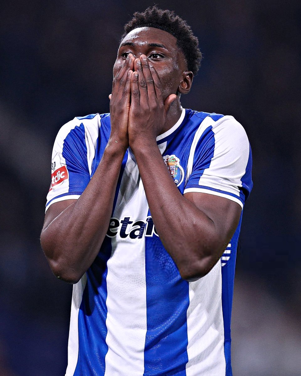 Samu foi operado com sucesso a uma rotura total do LCA do joelho direito e não joga mais esta época.