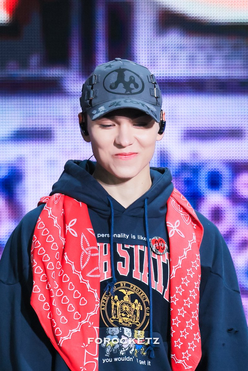 𝐟𝐨𝐑𝐨𝐜𝐤𝐞𝐭𝐳 tweet media