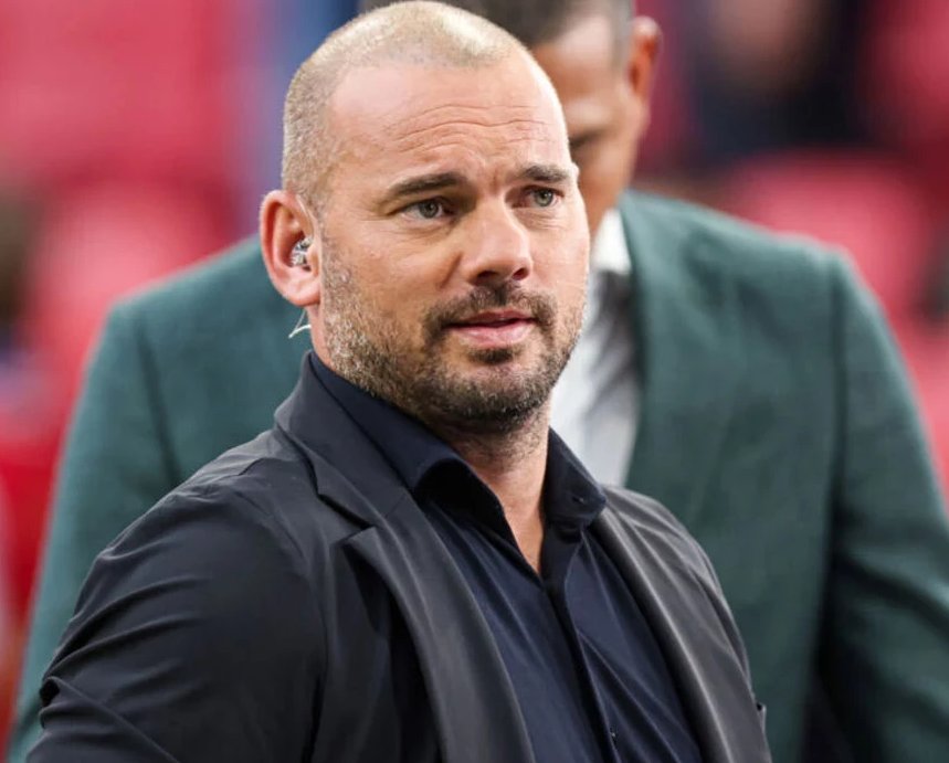 Wesley Sneijder: “Galatasaray'ı ve taraftarlarını tebrik ediyorum. Gala'nın yıllardır Türk liginin lideri olduğunu hep söylemişimdir. Ama şimdi Avrupa'da da bunu başarmalı. Bence bu güzel bir kartvizit."