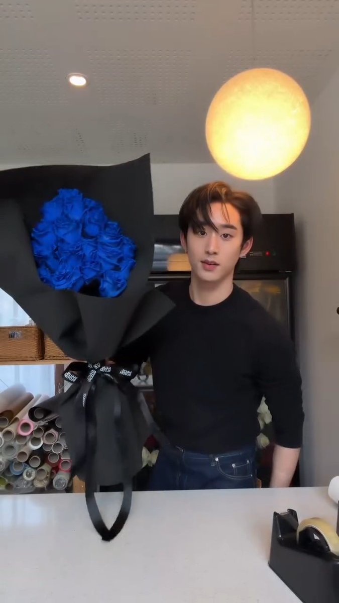 เจ้าของร้านดอกไม้ที่ว่า