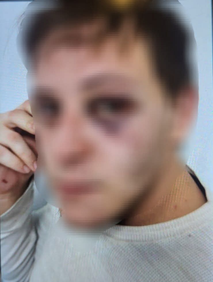 La madrugada del viernes al sábado dos inmigrantes del centro de menas del Hospital San Juan de Dios de la Malvarrosa agredieron brutalmente a un joven en un parque cercano cuando intentaba defender a una amiga a la que intentaron violar. 

Muchos gente  nos llama racistas por