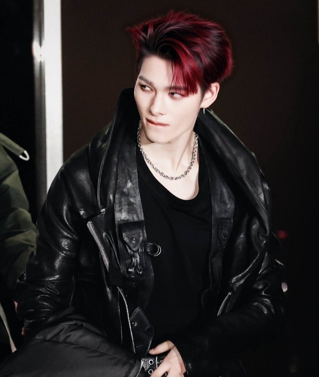 O NI-KI ESTÁ DE MECHAS VERMELHAS