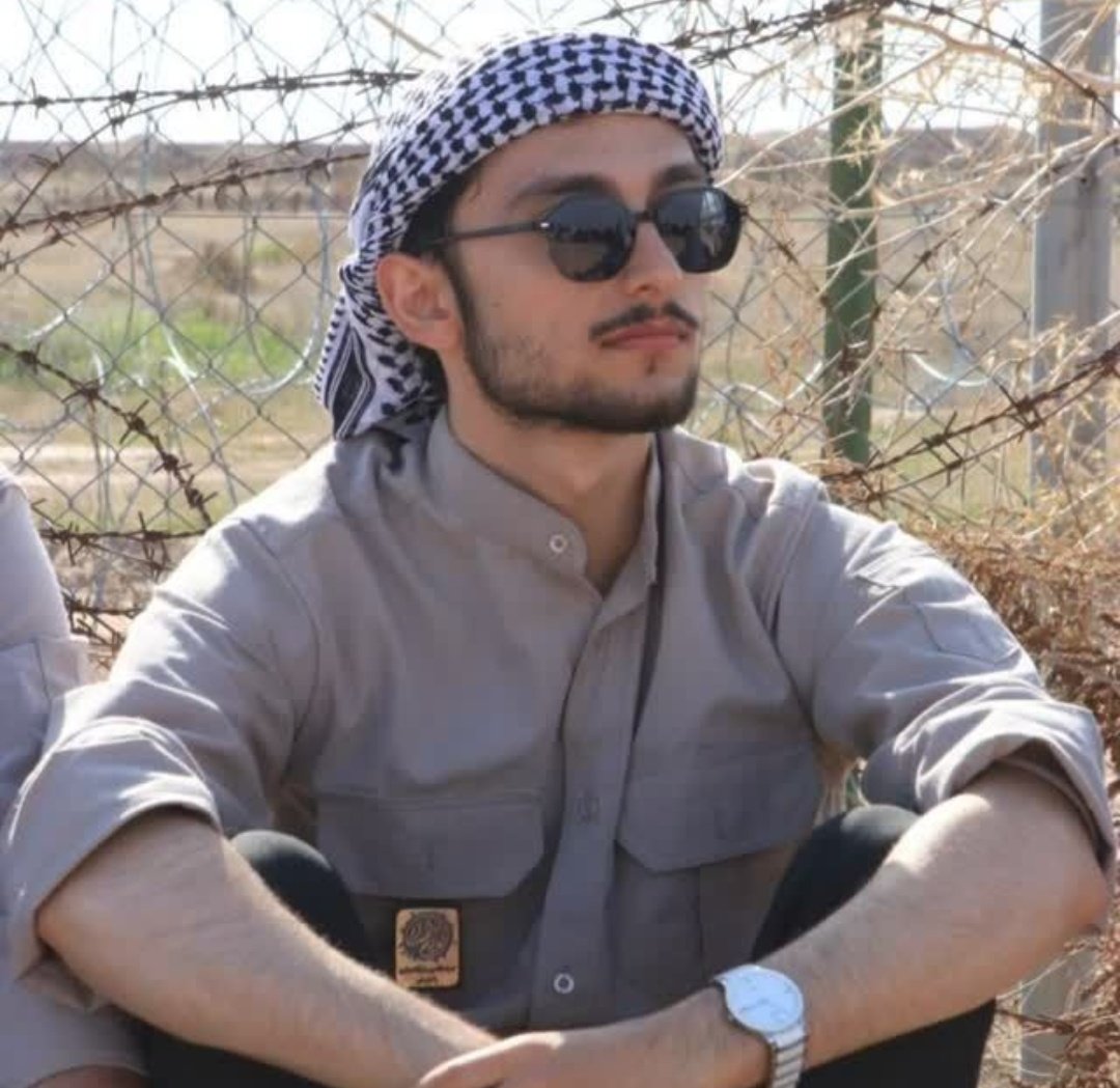 Hgoozo's tweet image. اسمش محمده ،پایگاه بسیج کرج بوده ، منو دید توی تهران و فکر کنم منتقلشون کرده بودن اونجا ،بیست سالشه،قبلا باهاش دعوام شده و این دفعه توی تلگرام با پرایوت بهم پیام داد چند بار و تهدیدم کرد به هرچیزی که فکر کنید ، تجاوز و قتل و...