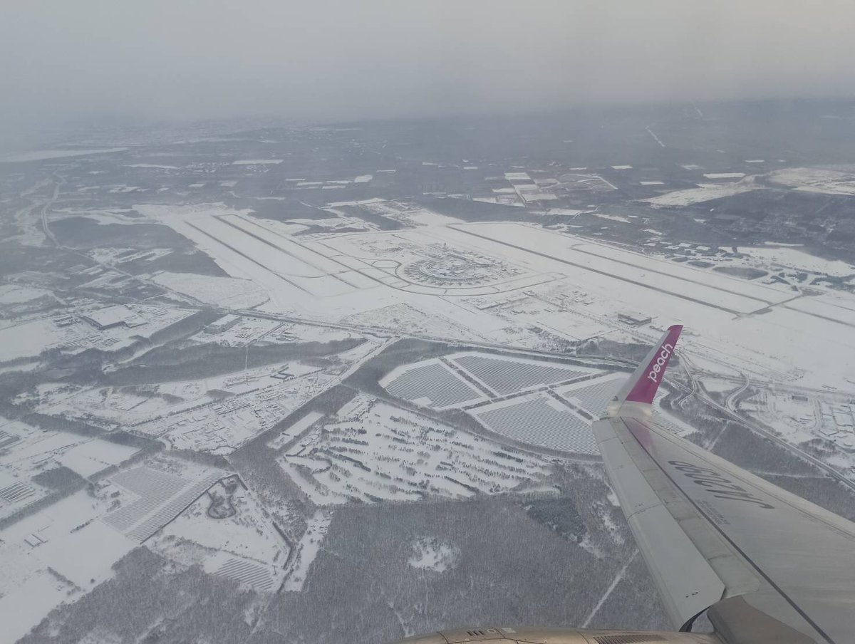 うわー投稿が久々すぎてヤバい！今年は1月から北海道へ出張で伺うなど、とても大忙しの幕開け💦
この雪のなか飛んでくれる飛行機、空港、JRすべてに感謝🥲
なぜ浜松から私をわざわざ派遣いただけるのか、聞くと「現場が分かっているから」とのこと。長年のお付き合いに心から報いたい！2月は沖縄です。