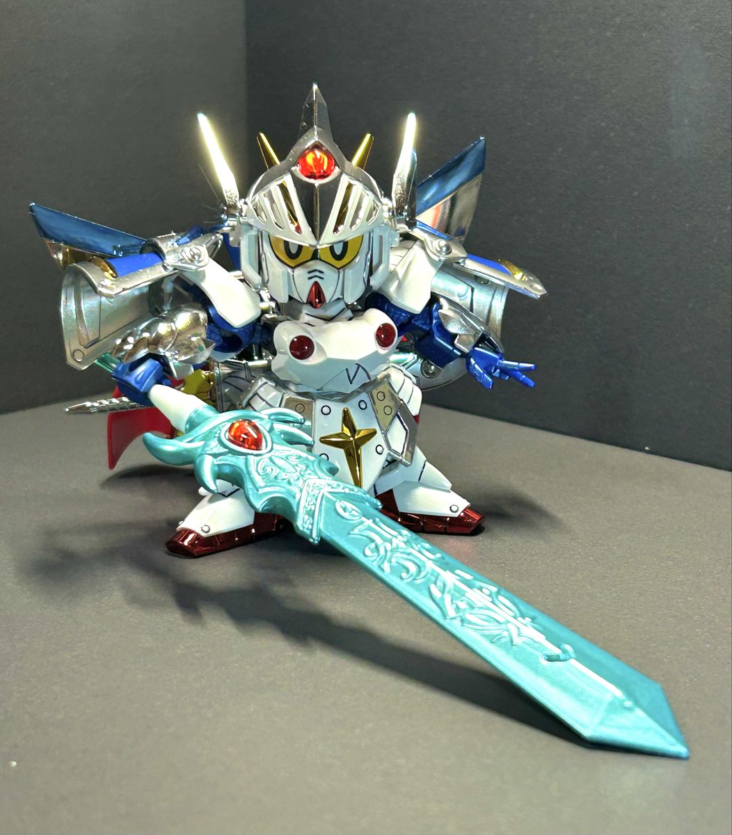 ちょっとの加工で持たせられた。
SDに良いサイズぅ！