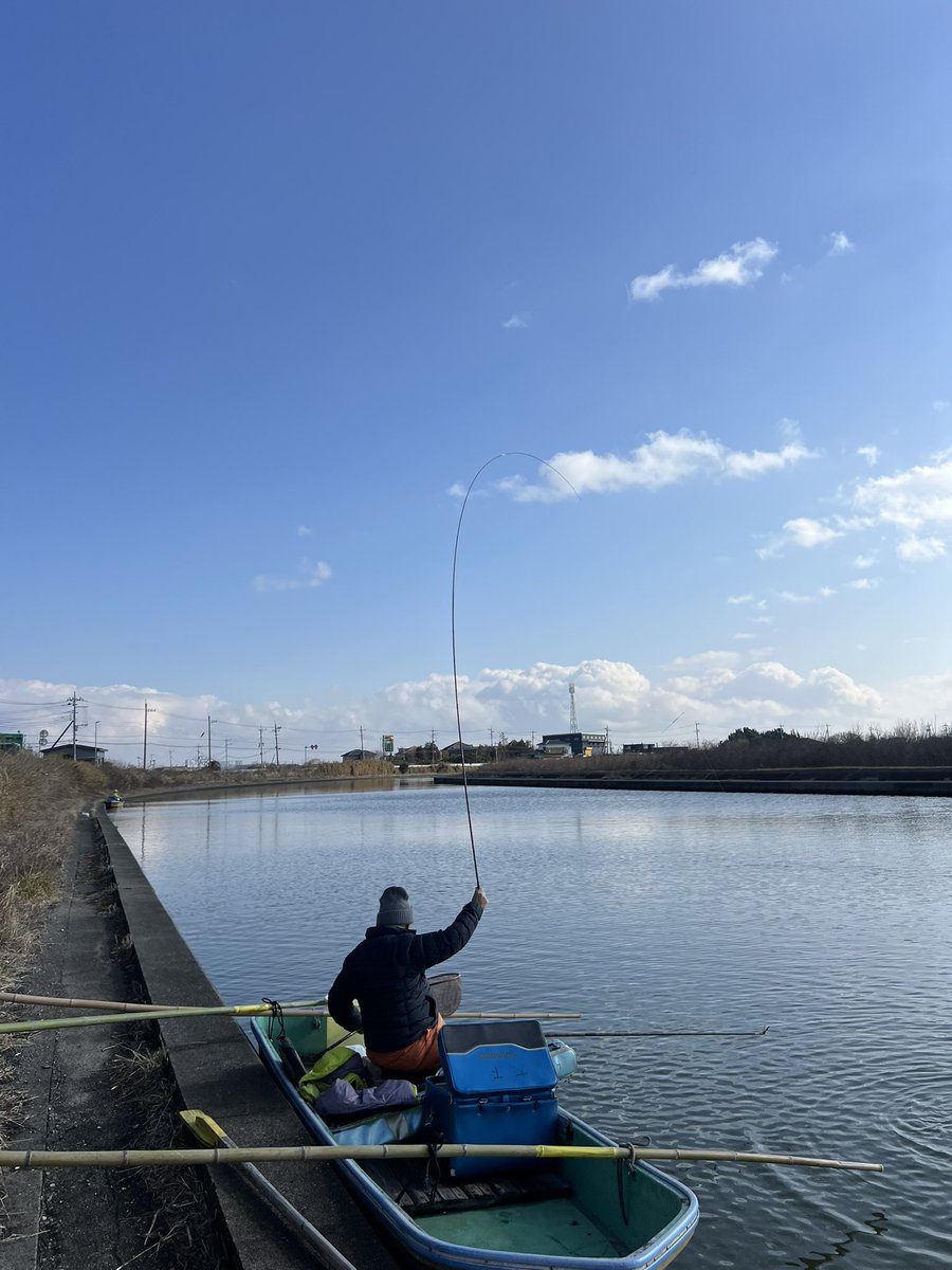 kan_bera's tweet photo. 関東へら鮒釣研究会
第2回例会 横利根川
優勝　大塚真一2.5kg ベロ
２位　鈴木清2.5kg第二カーブ
３位　染谷剛2.5kg映画館裏
４位　斉藤宏一1.8kg
５位　片野政雄1.6g
６位　小林正敏1.5kg
７位  磯部勝1kg
８位　中村勝雄0.9kg
９位　石下貴之0.9kg https://t.co/Bx96YADKf2