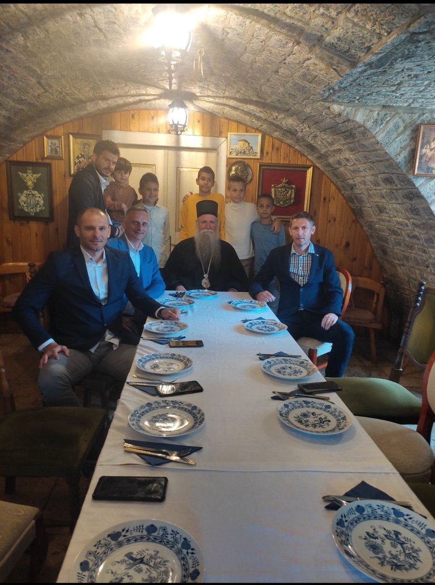Rade_P_Nj's tweet photo. „Наша ће борба да потраје, ј��р се ово зло припремало дуго, али и ми смо се спремали вјековима“
- Митрополит Јоаникије https://t.co/ao3iZvX7YK