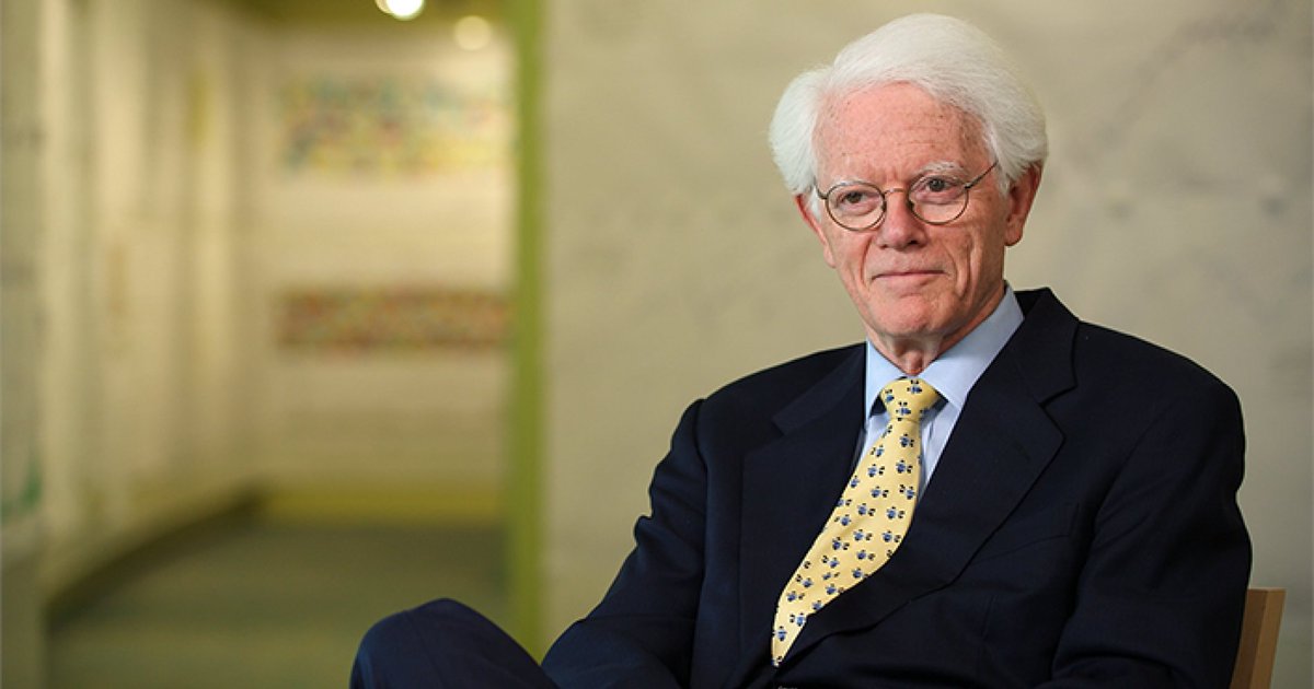 desmondwira's tweet photo. Cara mendeteksi saham yang bakal naik 10x lipat

Prinsip-prinsip terkenal Peter Lynch untuk mengidentifikasi saham "tenbagger" (saham yang nilainya meningkat sepuluh kali lipat) terutama terdapat dalam buku klasiknya tentang investasi, "One Up On Wall Street: How To Use What You Already Know To Make Money In The Market" (1989)

Peter Lynch, yang mengelola Magellan Fund hingga menghasilkan annual return 29,2%, berfokus pada perusahaan yang kurang diminati dan metrik keuangan yang ketat. Ia menekankan untuk tidak membeli hype, tapi fokus pada value dan growth

Berikut checklist nya untuk menemukan "tenbagger"

1. Trailing P/E < 25
Ekspektasi rendah atau pertumbuhan yang kurang dihargai

2. Forward P/E < 15
Pertumbuhan dengan harga yang wajar (GARP)

3. Debt-to-Equity < 35%
Neraca keuangan yang kuat, utang rendah

4. EPS Growth > 15%
Pertumbuhan pendapatan yang konsisten

5. PEG < 1,2
Rasio PEG (Price/Earnings-to-Growth) menunjukkan nilai agak undervalued

6. Kapitalisasi Pasar < $5 Miliar
Perusahaan kecil dan berkembang memiliki lebih banyak ruang untuk tumbuh

Catatan: Jika menggunakan metrik di atas untuk pasar saham Indonesia, silakan sesuaikan dulu, terutama kapitalisasi pasar. Itu gede banget untuk bursa Indonesia soalnya