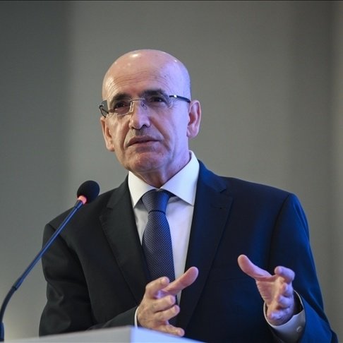 Şimşek harekete geçti!

Sosyal medya içerik üreticilerine, tanıtım maksatlı olarak bedava yedikleri yemeklerin ve hediye gelen ürünlerin %15'i oranında vergi ödeme zorunluluğu getirildi.

Kişiler tanıtım karşılığı para almasa da, yemek ya da ürün bedeli üzerinden vergi ödeyecek.