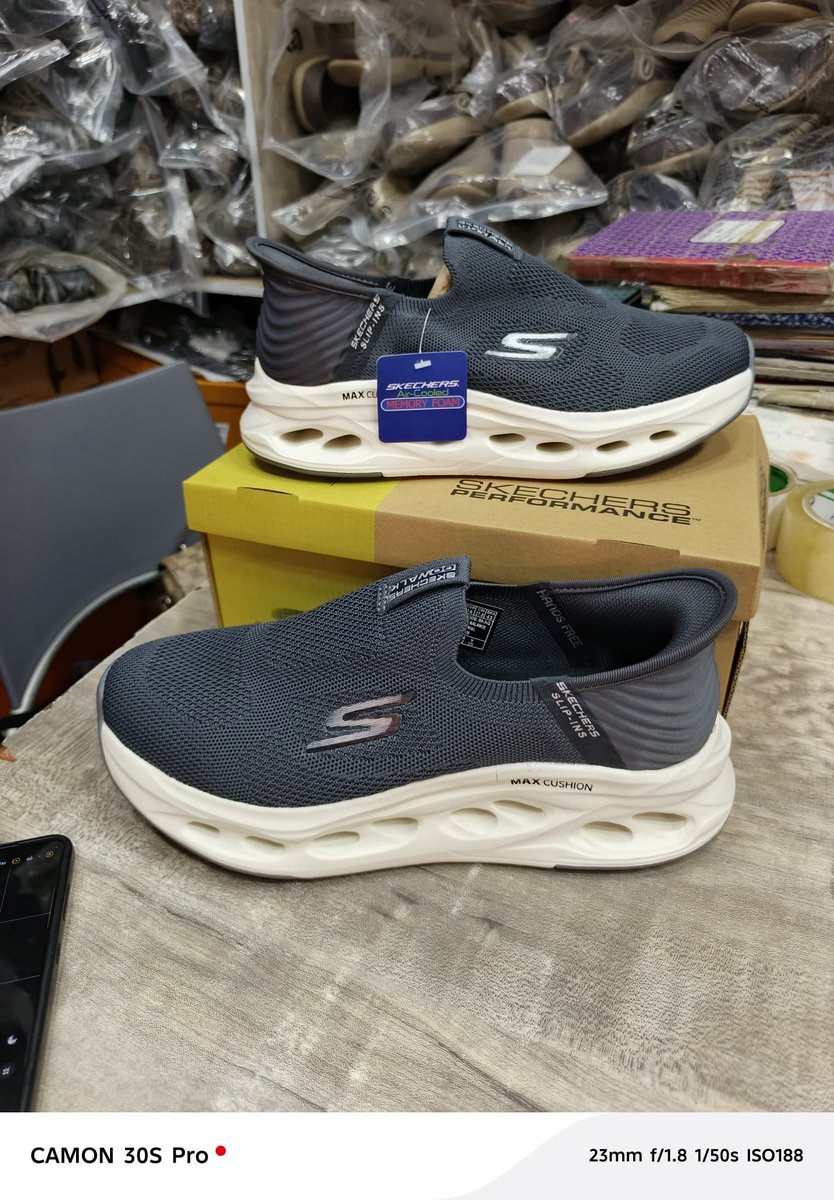 sulaiman_maje's tweet photo. Skechers
Max cushion 
Quality 💯 
Size 40/45🌟
Price 35k 💸
07030249436☎️
Address: DG 010,740 plaza central market kaduna 📍 https://t.co/HZhfXPXIDa