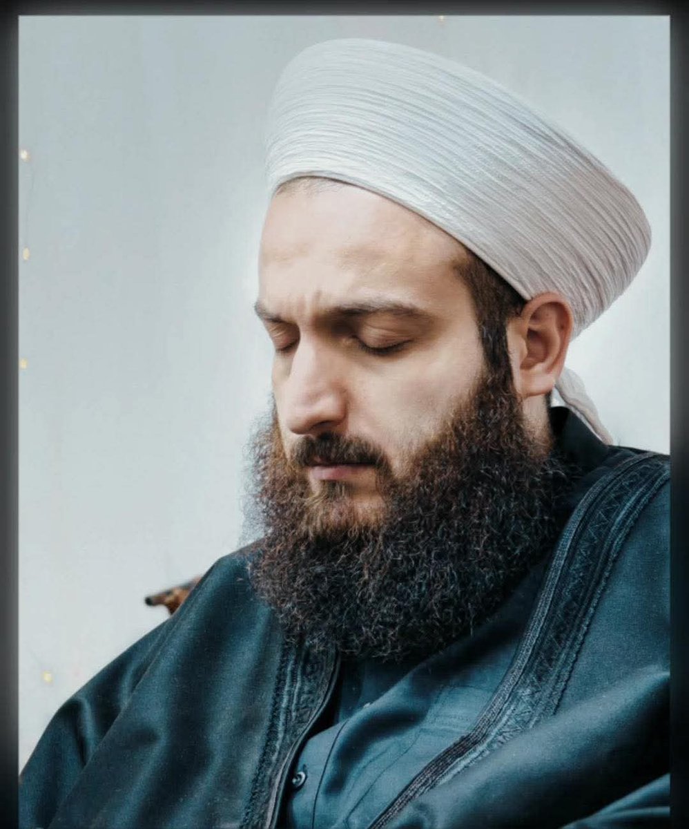 SazeliEl's tweet photo. Muhabbetten mahrum bir hayat, bedensiz bir ruh gibidir.

Tarîkat-ı Âlleviyye, Derkaviyye, Şâzeliyye-i Aliyye Mürşidi, Mürşid'imiz Şeyh Ebu'l-Hudâ En-Nakşibendî El-Hakkarî Eş-Şâzelî El-Hasenî Kaddesallâhu Sirrahu https://t.co/V2odkkVqtO
