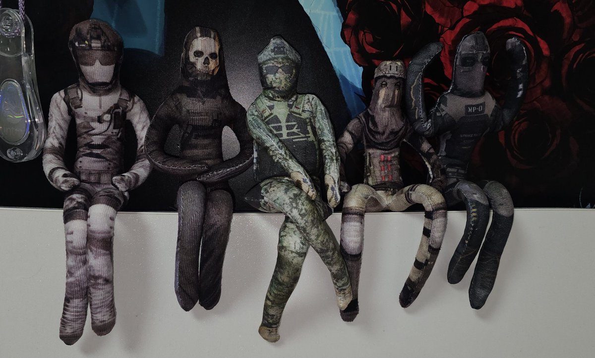 그리고 콜오브듀티를 시작함
이건 제 콜렉션입니다.