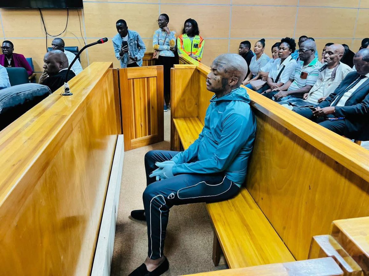 CapricornFMNews's tweet photo. Lekompo artist Lehlogonolo Chauke, popularly known as #Shebe Maburna, is expected to appear at the Polokwane Magistrate’s Court today. This is the same court that denied him bail in December, after he failed to show exceptional circumstances. #CapricornFMNews https://t.co/Qbf8yovRh7