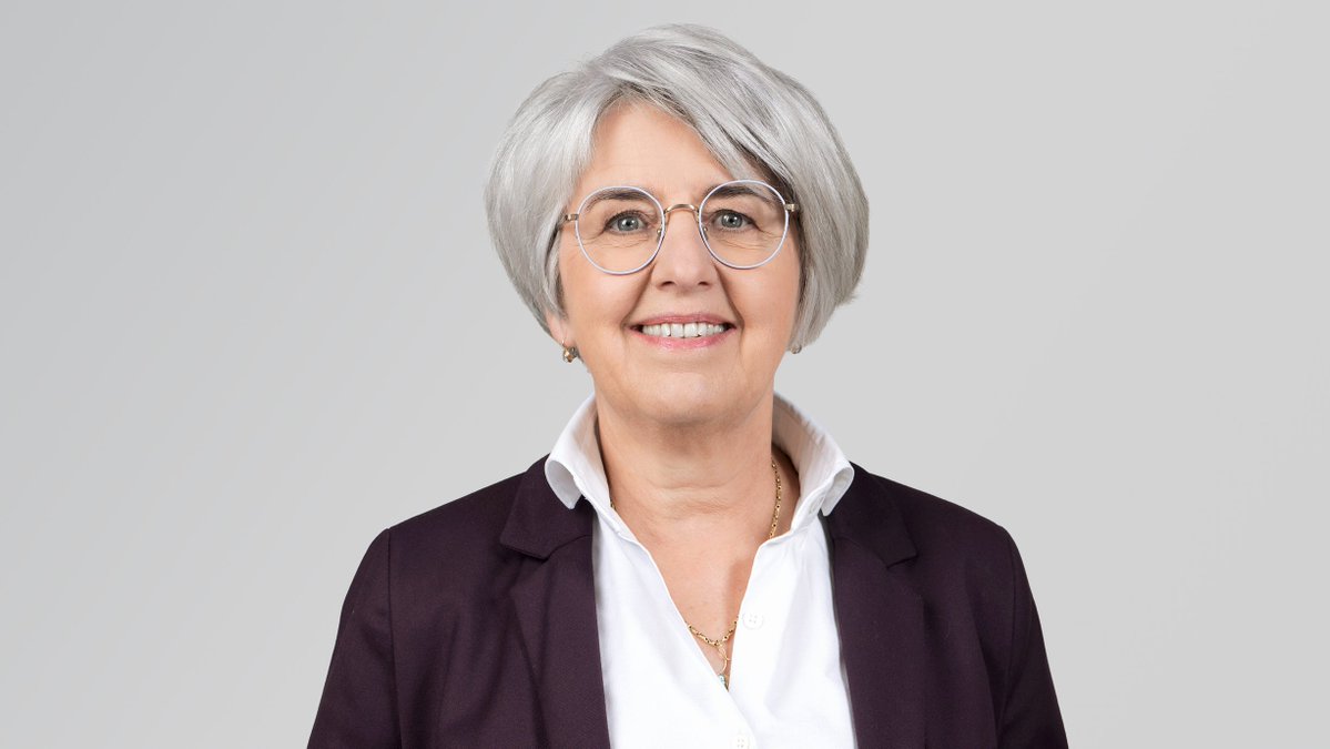 thomasgrusz's tweet image. Anstatt transparent zu sein, verschwenden die BAG Manager unsere Steuergelder mit sinnlosen Streitereien vor Gericht. Wer ist Departementsvorsteher für das BAG?
#Wahlen2027