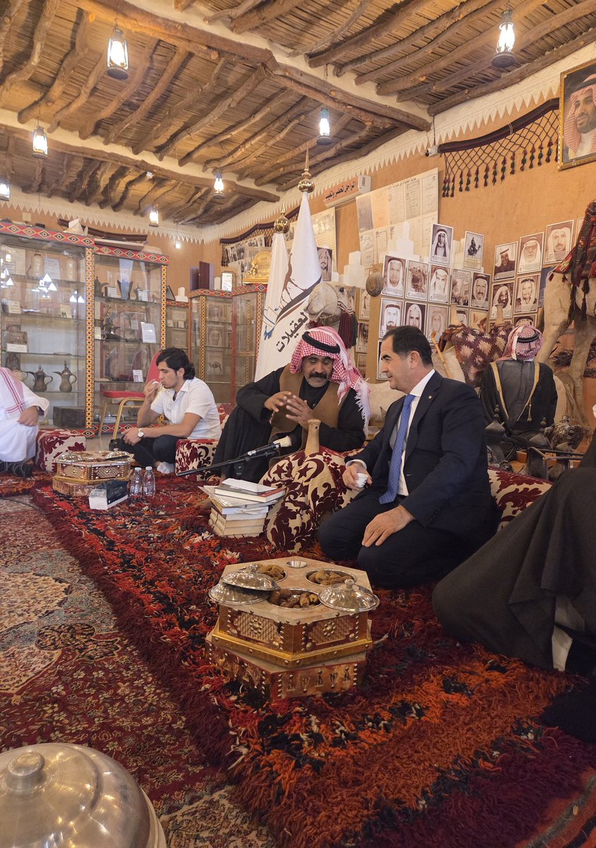 د. أحمد بن حمد العمير tweet media