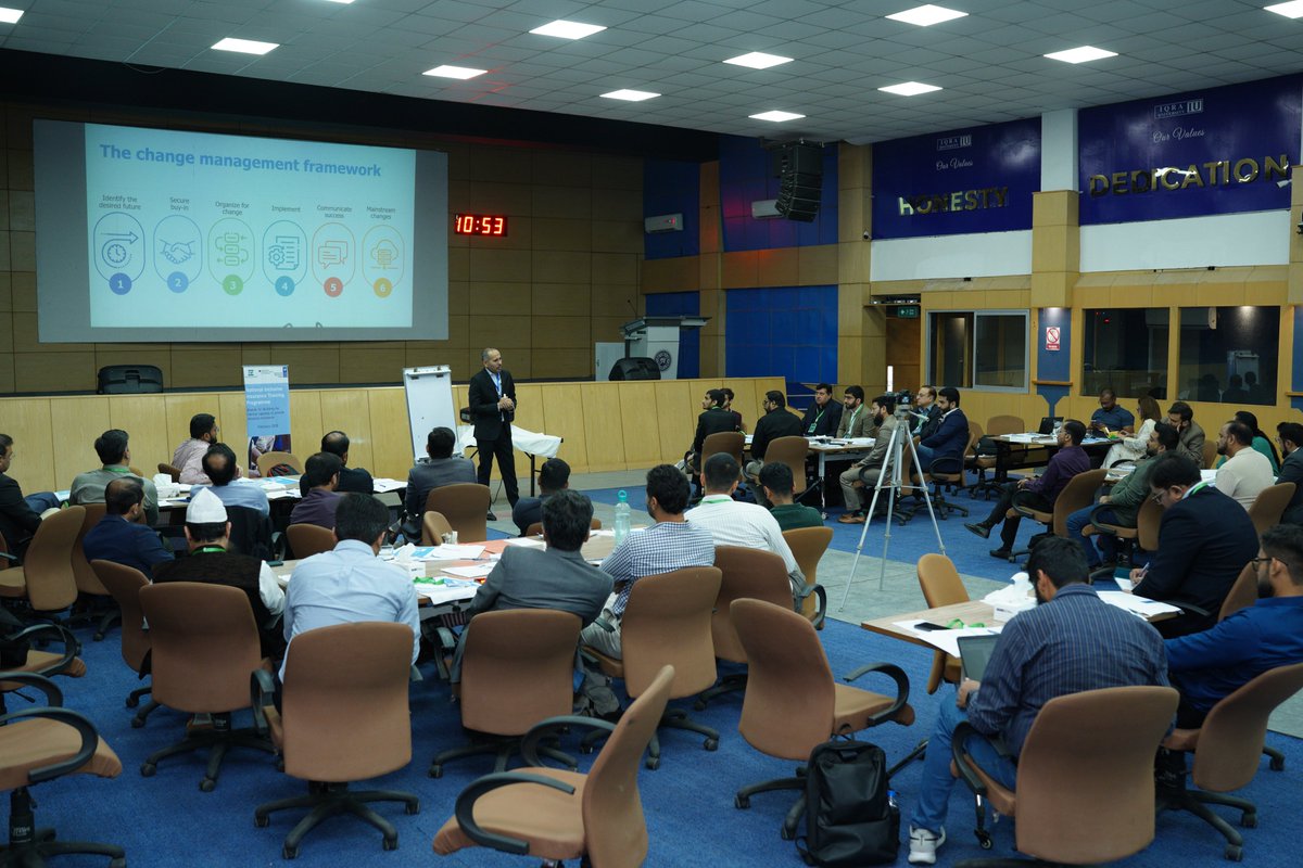 UNDP_Pakistan's tweet photo. 🚀 Wrapping up a milestone in #InclusiveInsurance!
The National Inclusive Insurance Training Programme has successfully concluded after four intensive modules. #UNDPinPakistan’s Insurance & Risk Finance Facility, with support from @BMZ_Bund and in collaboration with IFMP, delivered Module IV from 12–13 February 2026 in Karachi, where participants were awarded the International Inclusive Insurance Certification.
The last module equipped insurance practitioners with practical tools to strengthen sustainability and success while introducing change management approaches that support more customer-centric operations. Through a dedicated scholarship initiative, trainers and practitioners received certifications, further strengthening Pakistan’s talent pool in inclusive insurance.
Together, we are building a more resilient and inclusive insurance ecosystem for Pakistan. 🌱
#FinancialInclusion #ClimateRiskFinance