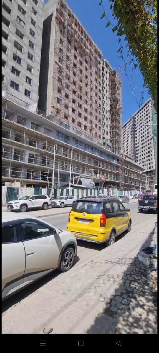LEBEZAALEMU4's tweet photo. 🚧 Meri-1 Update – CMC, Addis Ababa  Luxury high-rises rising fast! Prime location, modern design, incredible views. 15% advance – easy payment terms. Your future home or best investment awaits.  📷+251 918 265 061  #AyatRealEstate #Meri1 #AddisAbebaRealEstate #LuxuryApartments https://t.co/CYhRwrMXzn