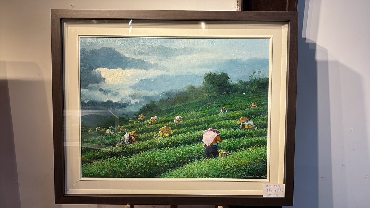 見て見てらでんちゃん 丁度画家の林榮さんの展覧会に会ったので入って