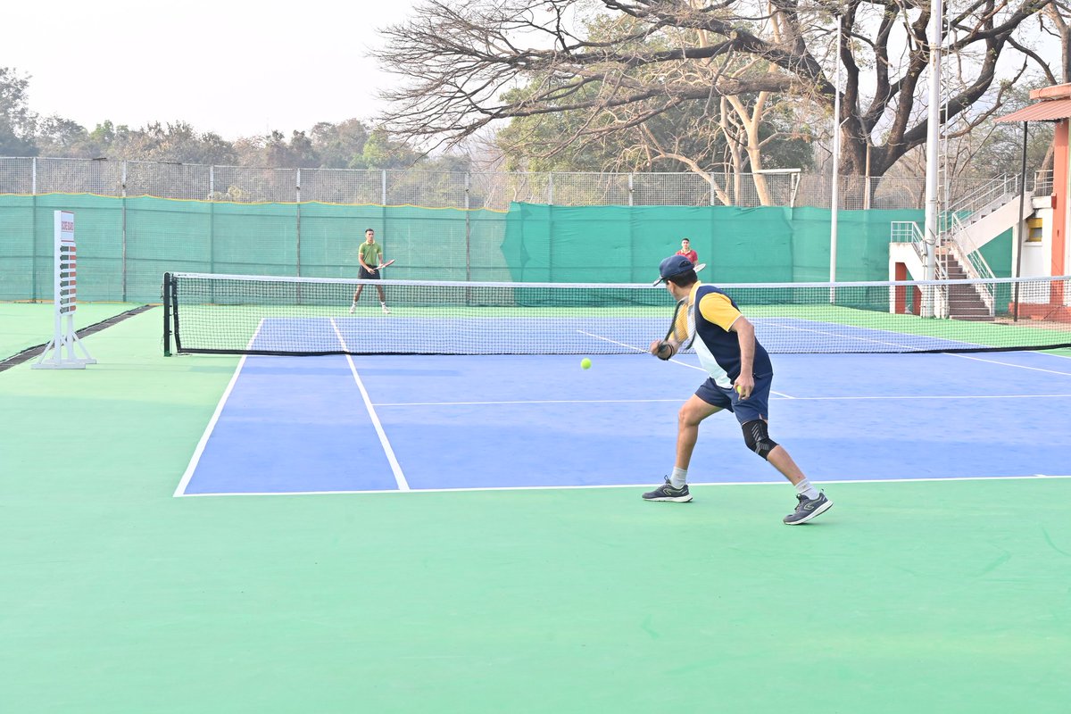 PRODefPune's tweet photo. National Defence Academy Alumni Association (#NDAAA) Sports Meet was conducted on 15 Feb at NDA. #NDAVeterans, Officers and Cadets participated enthusiastically in Sports activities. (1/2)
@SpokespersonMoD @adgpi @HQ_IDS_India https://t.co/2VRs38n9N5