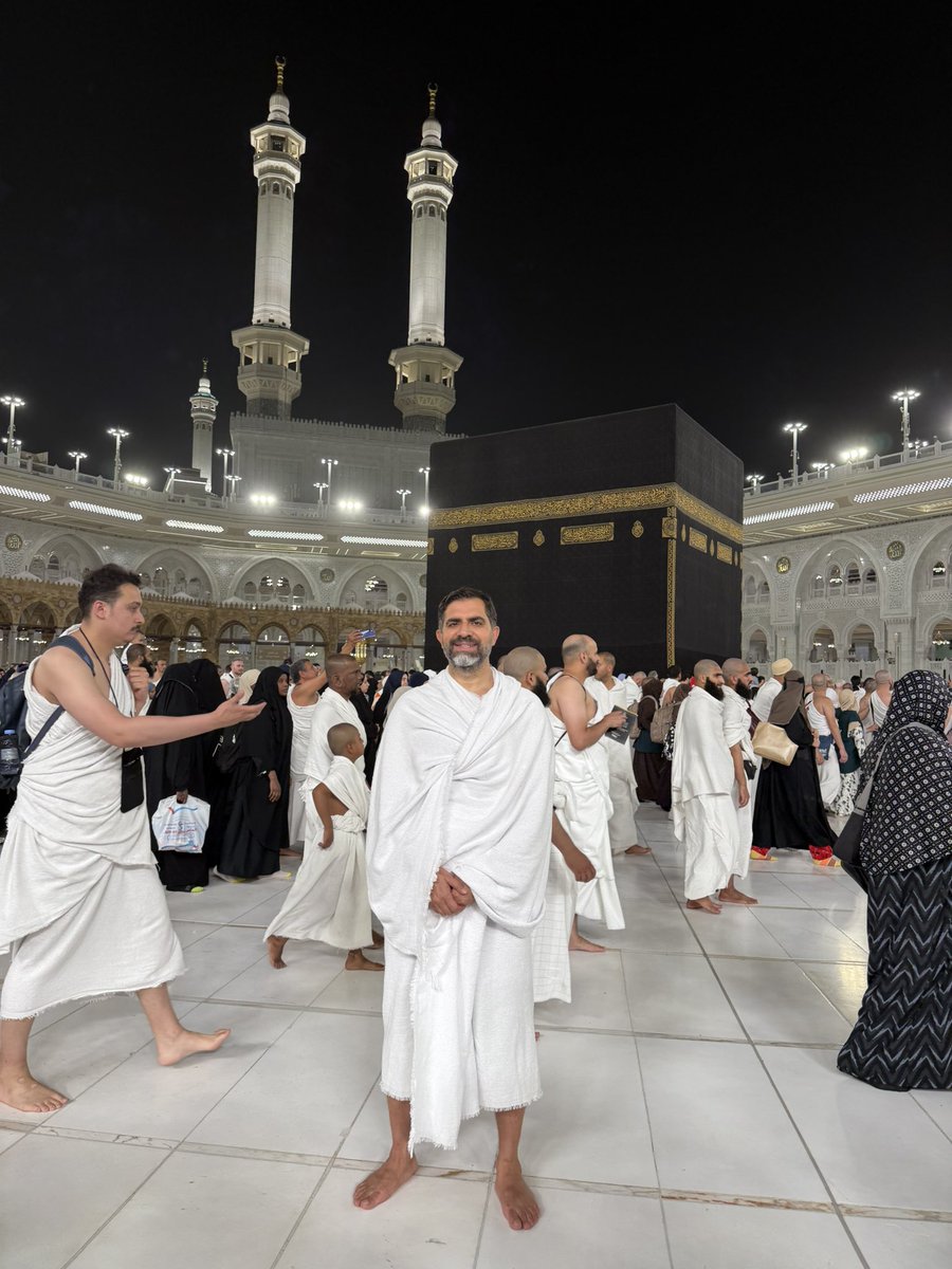 Geç gelmedik, genç geldik Allah’ım. Sen yüreklerimizden sevgini eksik etme …🤲🤲🤲