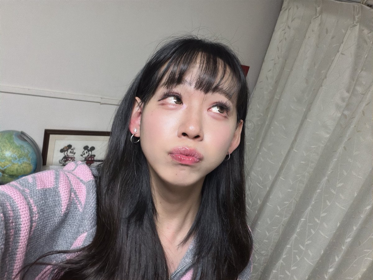 Renono119's tweet photo. 変顔して撮りすぎ https://t.co/Yneh4x9Sma