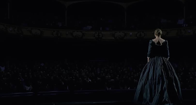 노라 연극씬 진짜 좋았음... 연극 들어가기 전에 너무 지랄해서  너 이럼 짤릴텐데? 이랬는데 첫 대사 시작하자마자 납득함 아.. 안짤리겠다 존나잘하네  센밸보고나니까 레나테 연극이 너무 궁금해짐