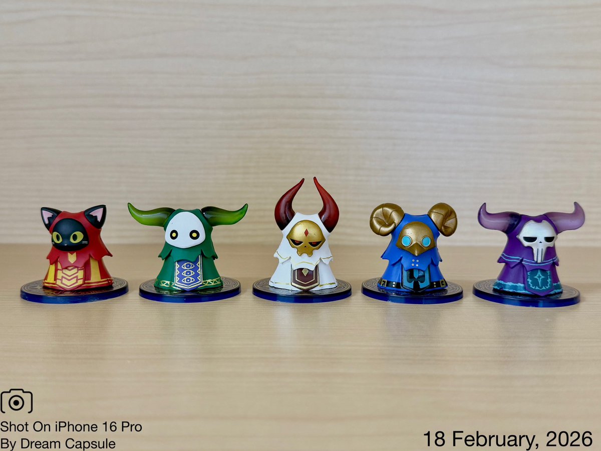 🌟新入荷ガチャ商品プレゼントCP🌟

魔法陣台座付き！組み合わせがさらに広がる🪄
「ビルドウィザーズ アナザー・カラー」

フォロー&amp;RP(RT)していただいた方の中から抽選で2名様に全5種セットをプレゼント🎁
ドリカプへの入荷日とキャンペーン詳細は↓

#ドリームカプセル #ガチャ専門店