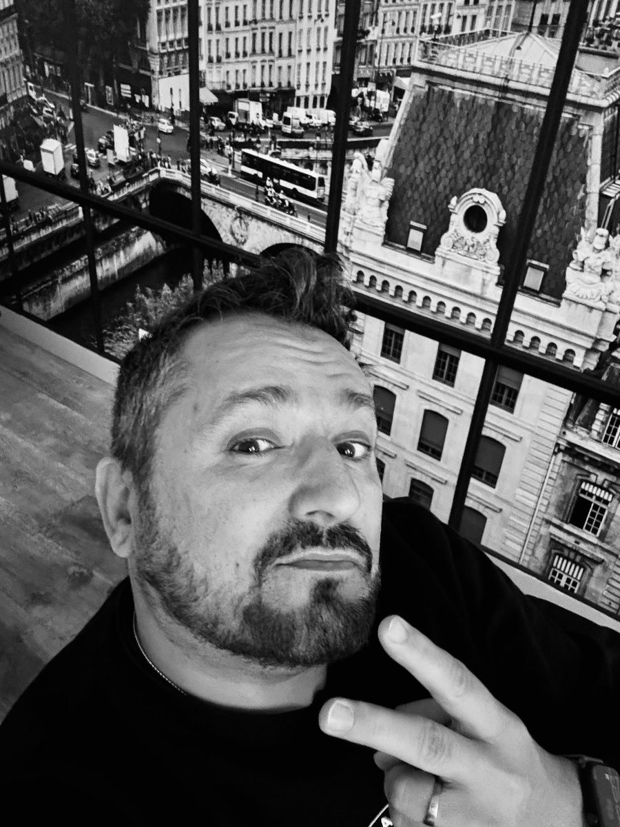 gnamoureux 🌈 tweet media