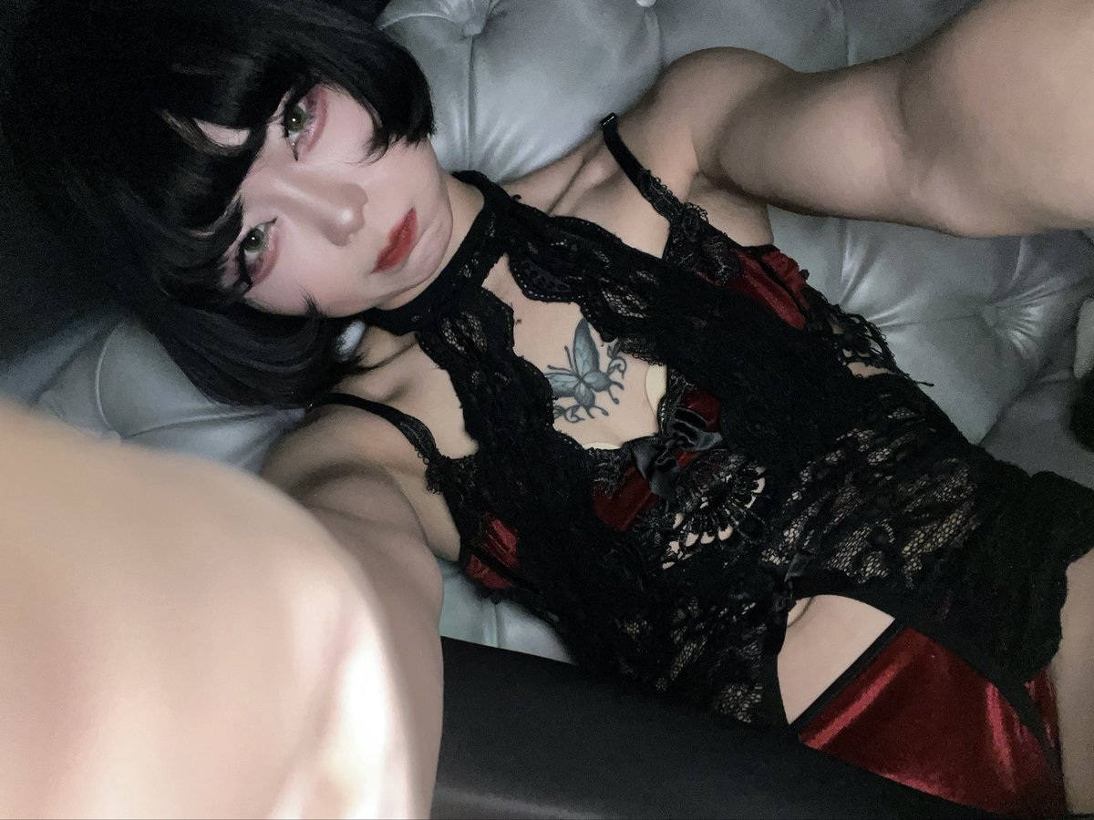 KillmeBetty's tweet photo. 📍@cabarettokyo  🎩♥️ https://t.co/toYlO1aKnv