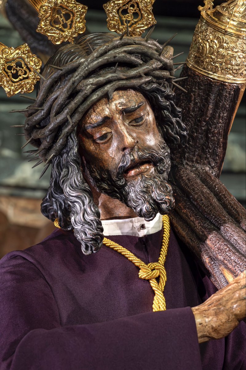 Es Miércoles de Ceniza.
Es Cuaresma.