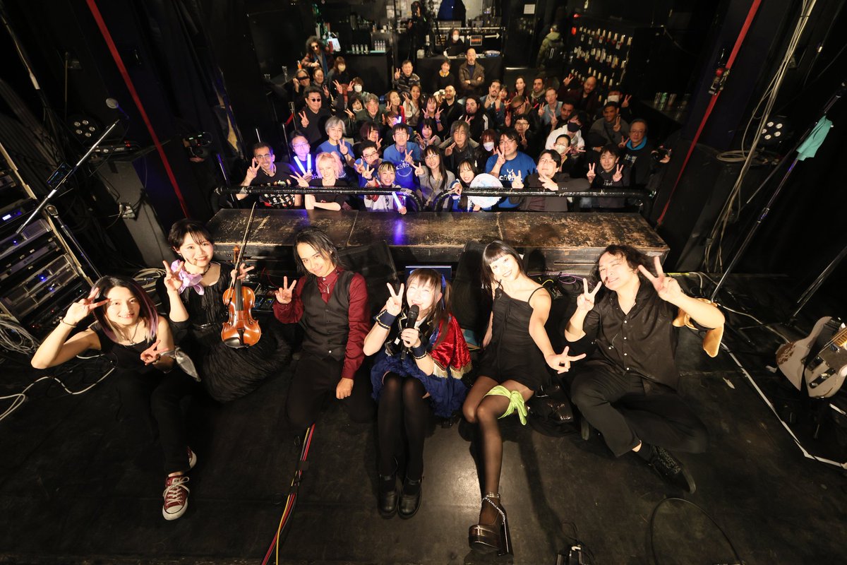 Miran_da7's tweet photo. 【Sattou feat. 萱沼千穂 1st Oneman live at Shibuya Milkyway】⁡⁡
⁡
⁡1月10日 渋谷ミルキーウェイSattouさん主催のワンマンLIVEでベースを弾かせて頂きました！⁡👏⁡
⁡⁡
⁡久しぶりのワンマンライブで実は凄く緊張しておりました:(´◦ω◦｀)
⁡が。⁡
⁡すっごい楽しい時間でした！⁡
⁡続く https://t.co/tSsbSgMWyg