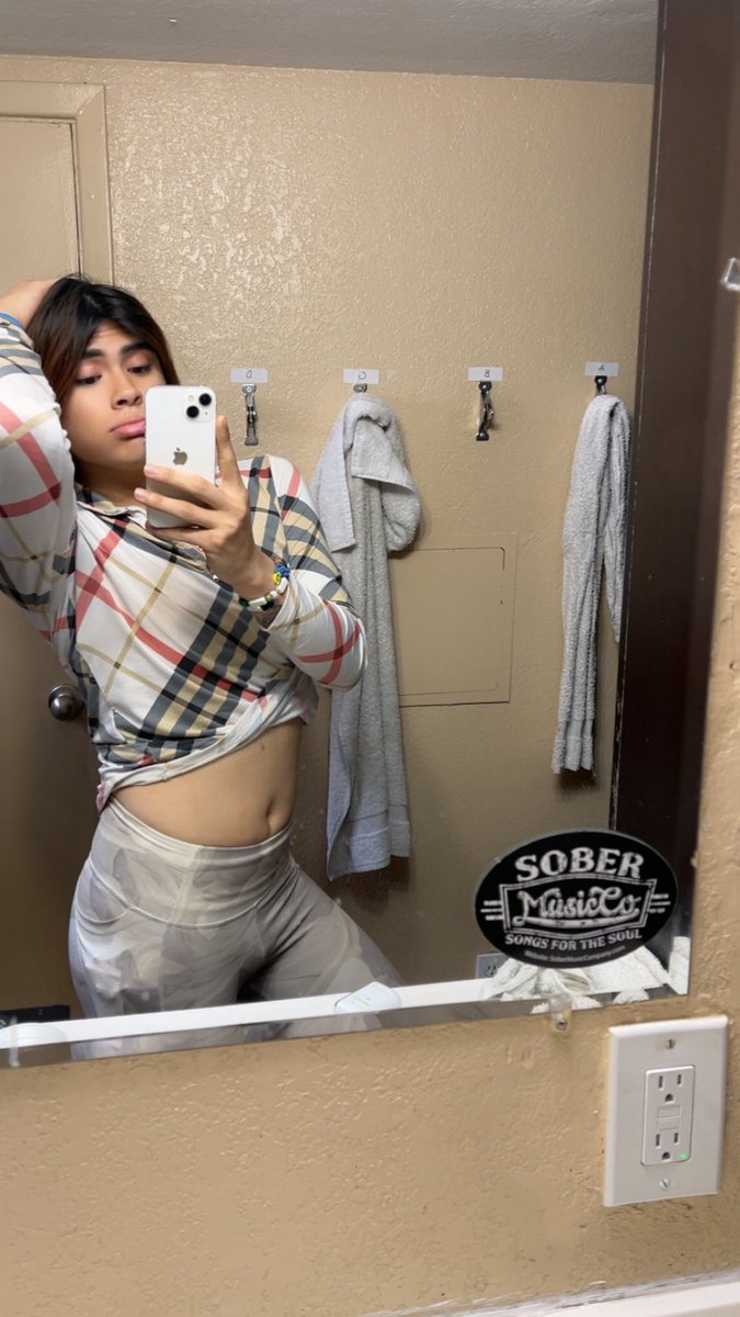 Just got out of jail 3 days ago and served 5 months 😭🥺😜 lol you know what it is lol AZ #phx 
#westside #X