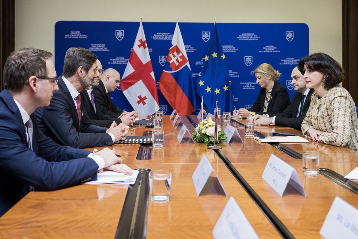 SlovakiaMFA tweet picture