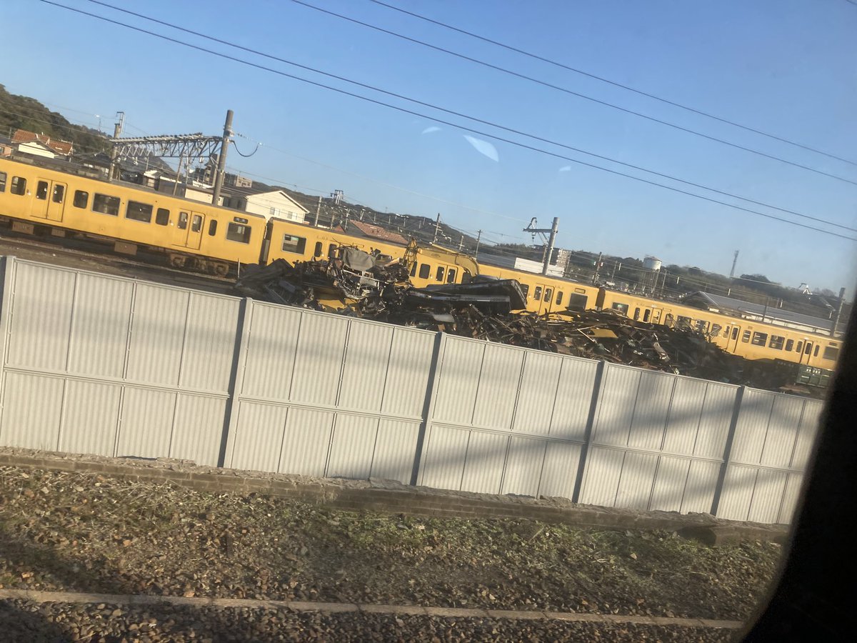 115系お疲れ様でした😭 乗ってみたかった3扉の115系