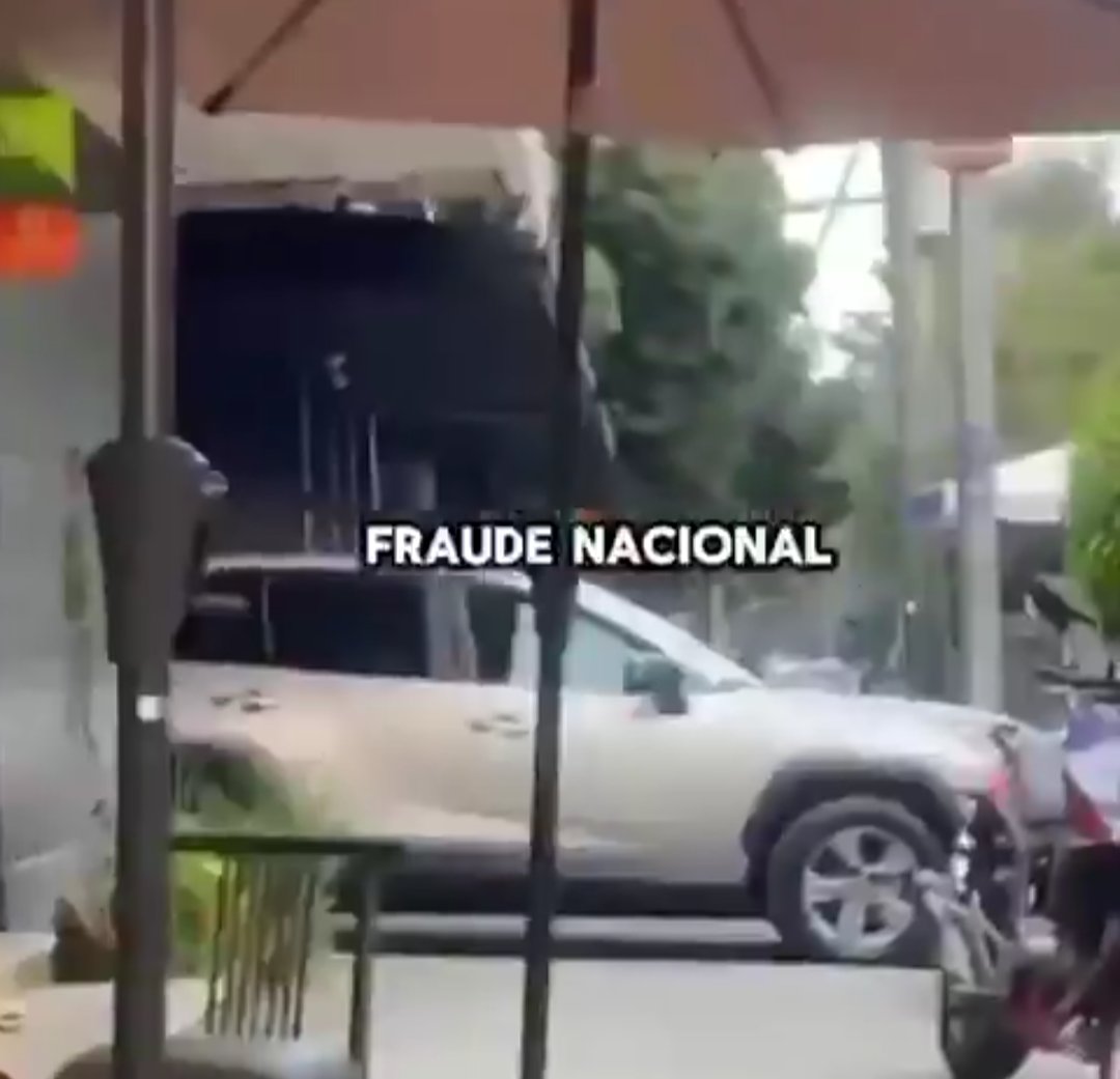 Bueno que pueden esperar de la "Nepobaby" de <a href="/SoyCamMartinez/">Cam Martínez</a>...

Nos siguen confirmando que solo quería llegar al poder para vivir del erario...

Y por cierto a Camila jamás la verán en Iztapalapa o la GAM o Iztacalco, todos sabemos que la "Juniars" le encantan los lujos, a poco