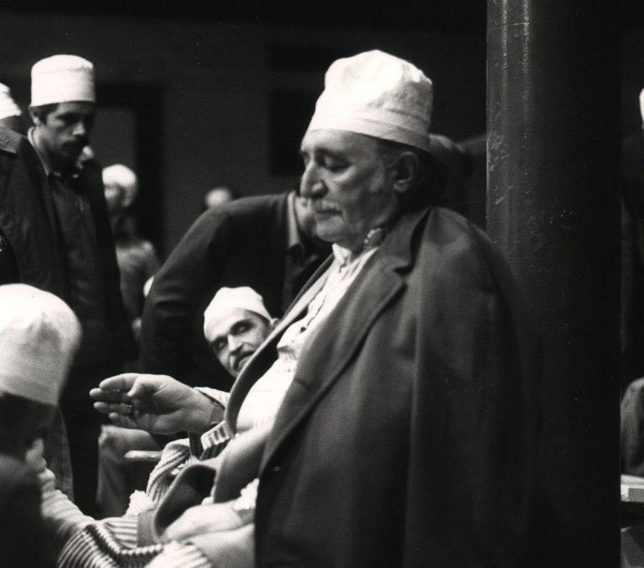 "Ramazan yine gelir" deme;
Giden ramazan kıyamete kadar gelecek fakat bu Ramazan belki senin son Ramazanındır.
"Namaz geçti yine gelir " deme.
Belki bu senin son namazındır."

Aşkî Muzaffer Ozak Efendi