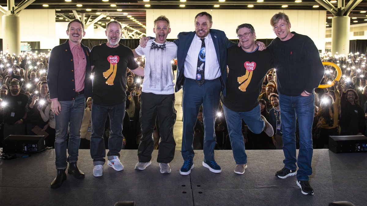 LOS HOBBITS SE HAN REUNIDO CON GIMLI Y FARAMIR EN LA FAN EXPO DE VANCOUVER 🥹💗