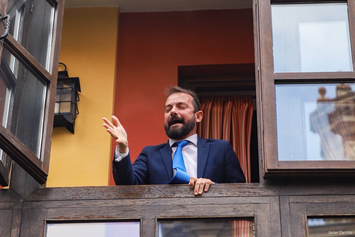 He soñado que todo volvía a pasar.