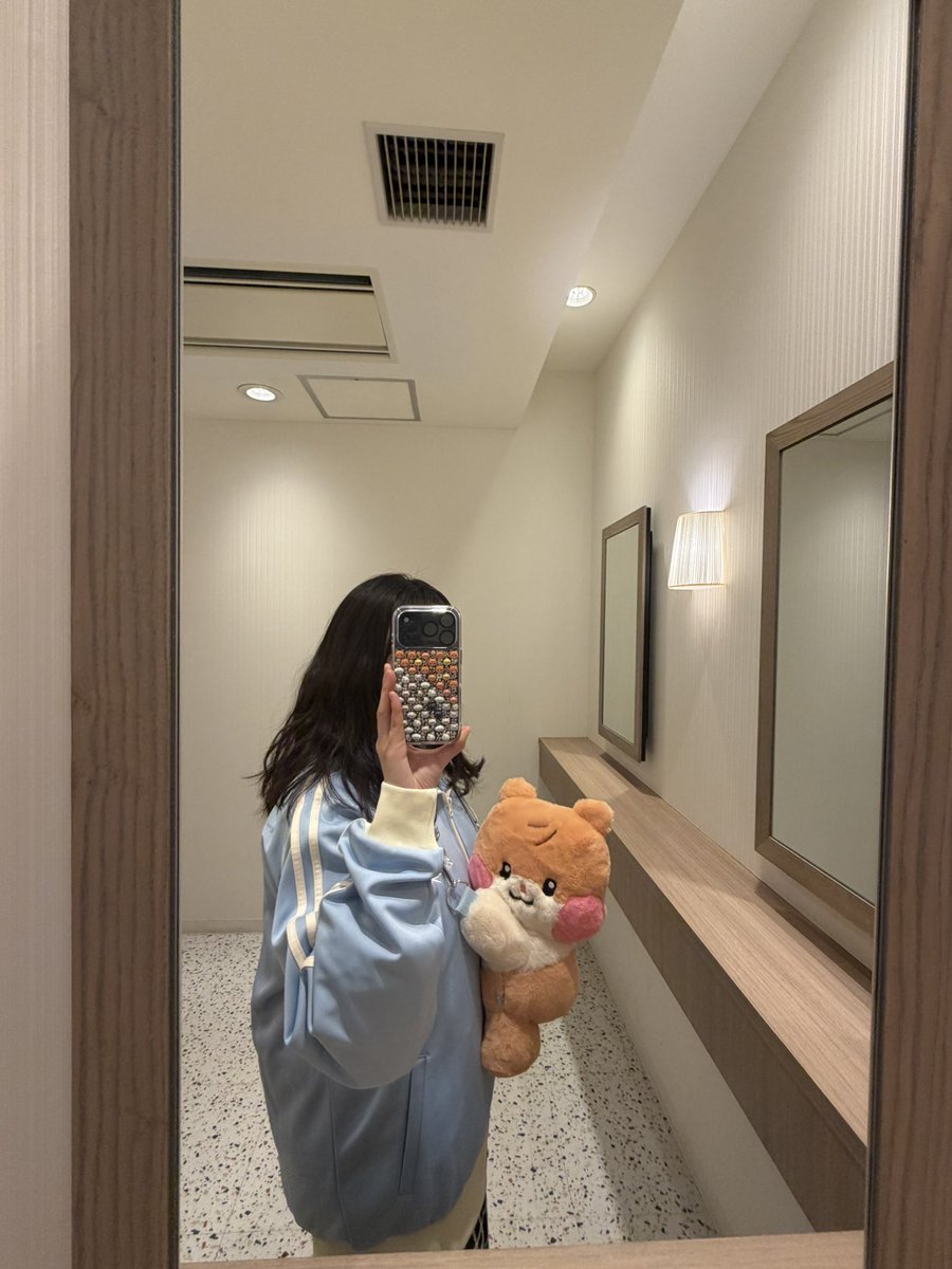 mainwoo_'s tweet photo. 30歳独身だけど
今日明日だけ許してちょ
推し活万歳🙌

#ZEROBASEONE https://t.co/WSZ6cKUPKV