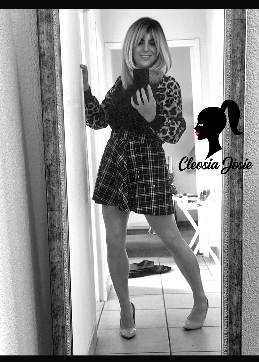 CleosiaJosie's tweet image. Hey Baby Bums🥰
Busy week ahead for me⚠️
Sending my Love 💝 &amp;amp; Appreciation😍 
Thanks for Everything
Let me know hows your
day going 👠
#KeepSmiling
#KeepGlowing
#CleosiaJosieWasHere!🐯