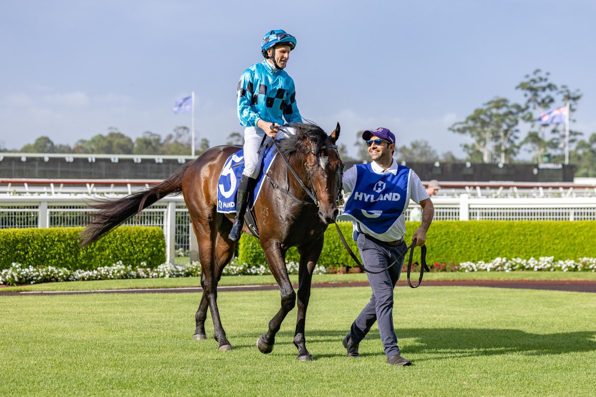 MFreedmanRacing's tweet photo. π΅β«οΈ DECORUM β«οΈπ΅
3YO @ArrowfieldStud Snitzel colt makes it 3 wins from 4 starts.
Back to Warwick Farm, he stepped up to the 1600m with @TommyBerry21 back in the saddle.
Making a clean break from the gates, the duo took a sit just behind the leaders allowing the colt something to chase over the mile.
Berry got him into a perfect rhythm before kicking him on up through his gears to rattle on home for his second metro win.
Congratulations to all connections involved
πΈ @georgiayphoto