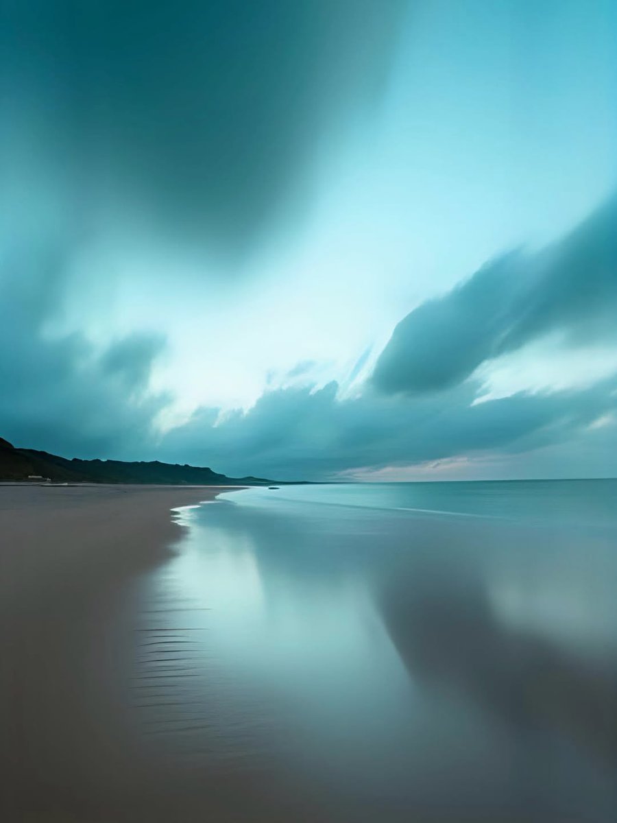 Les auditeurs de musique savent
que dans certains moments
de bouleversement par la musique...
le temps s'arrête.

Lacan ~ Séminaire XXII
~ photo niphisi

J. S. Bach ~ Praeludium 1 C BWV 846
youtu.be/nv_9apMJpGs?si…

.