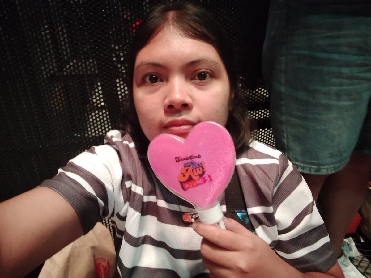 tintinarce22's tweet photo. SEXBOMB Get Get Aw! rAWnd 3!!.

Feb 6 2026 (Friday). MOA ARENA

Longest concert ever!!! 4 hours
😁😁😍 Pasabog talaga ang rAWnd 3!!! 💣

#SexbombrAWnd3
#pinalakingsexbomb
#rAWnd3 https://t.co/OOQBeaPFoV