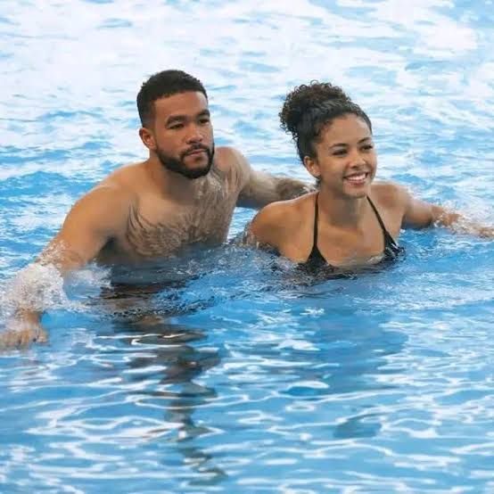 CFC_Carneyy's tweet image. My captain finally got a girl.😭💙