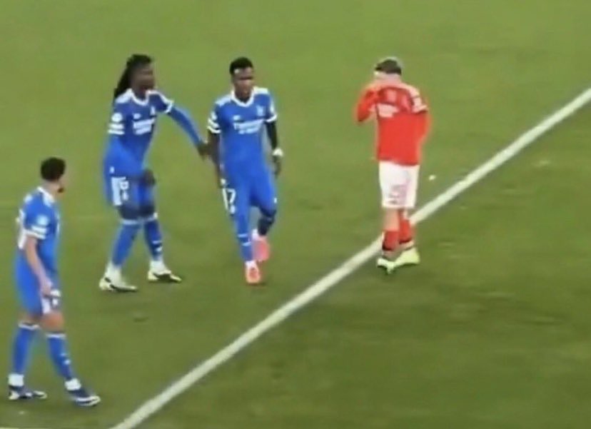 Mōrris 🇸🇳 tweet media