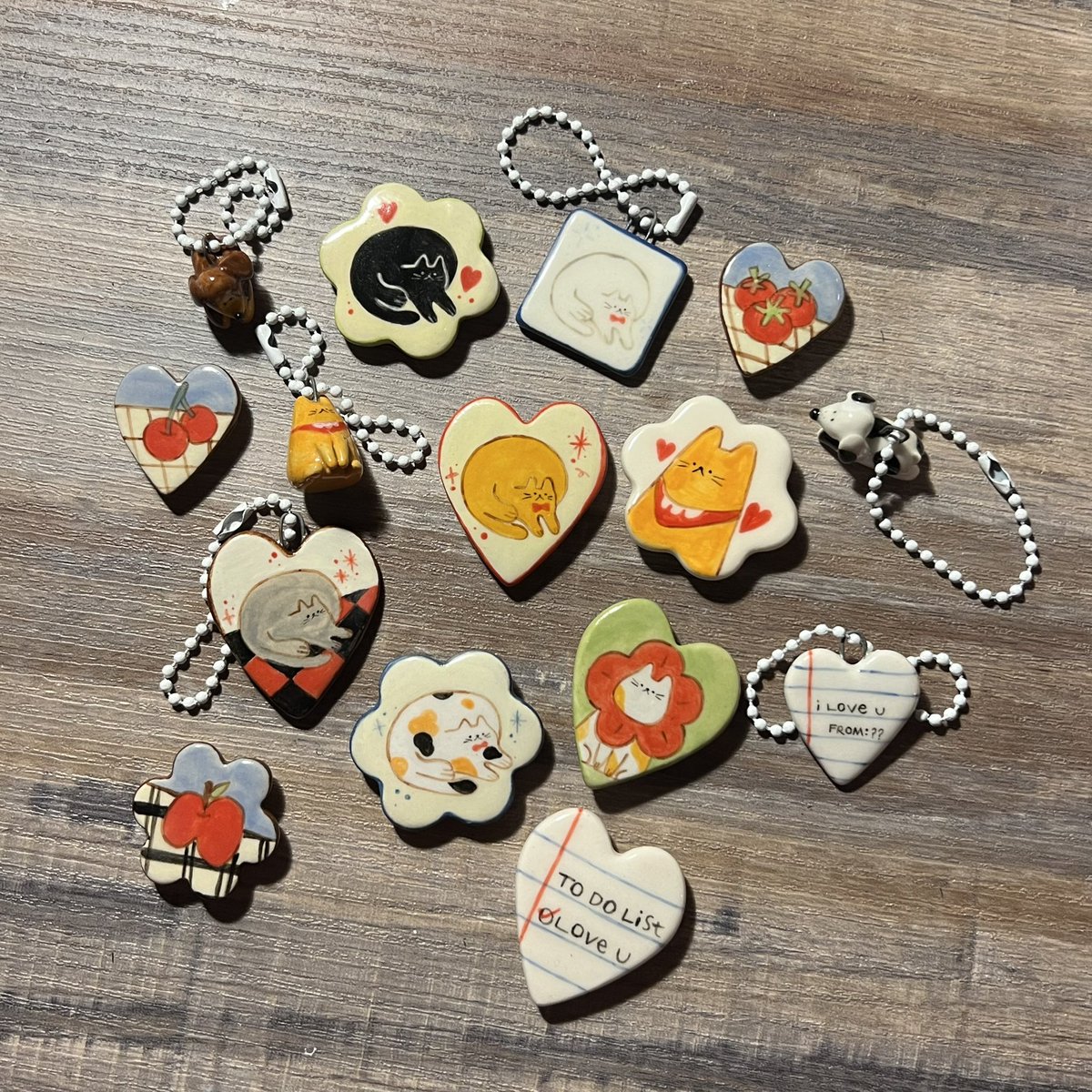 มีใครสนใจมั้ยคะ เดี๋ยวเค้าจะเอามาลงนะ รอบนี้ลดราคาลงเพราะไม่ได้ออกบูธค่า🤍